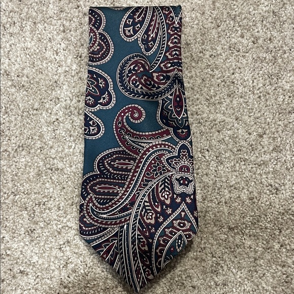 Elegant Paisley Silk Tie - Teal and Burgundy - Picture 1 of 2